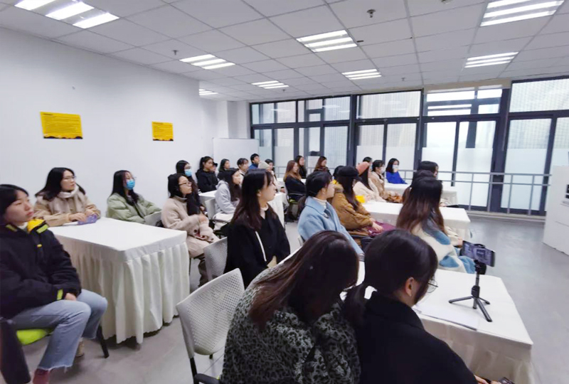 ���X�Ժ�L�c�W���M�н���