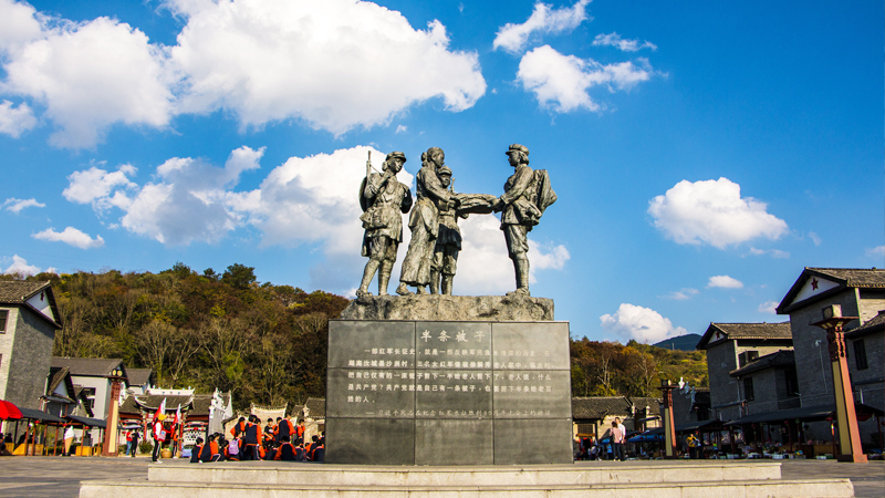 ����ƽՄ��΂��кütɫ����