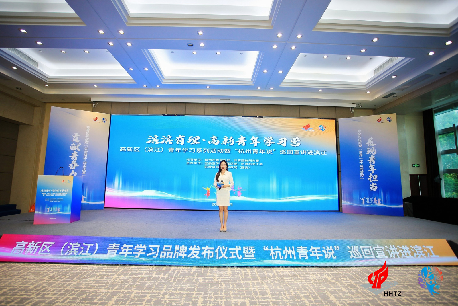 ����������L��