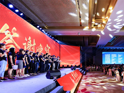 ���N�̕��h���̰��� ���N�̴�����̲߄�