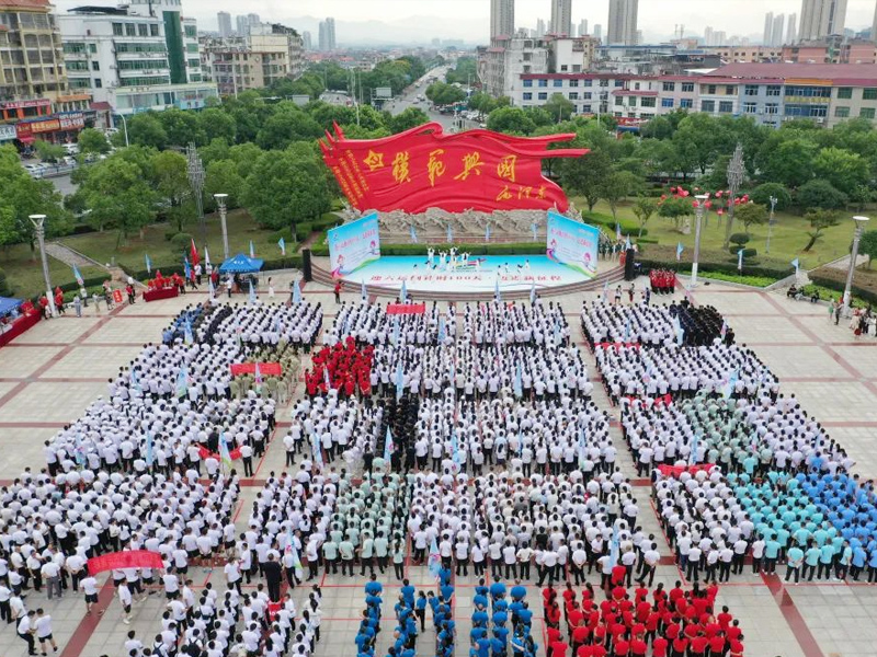 ���߻�ӬF��