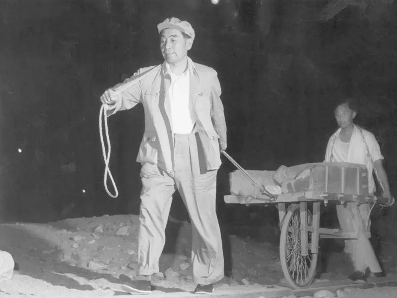 �ܶ��텢�cȺ���ڄ�