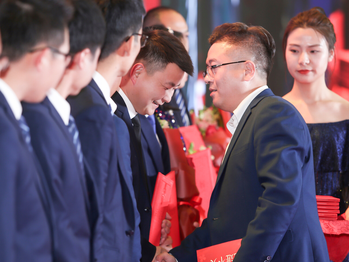 �´���(d��ng)�T���(hu��)���M(j��n)���íh(hu��n)��(ji��)