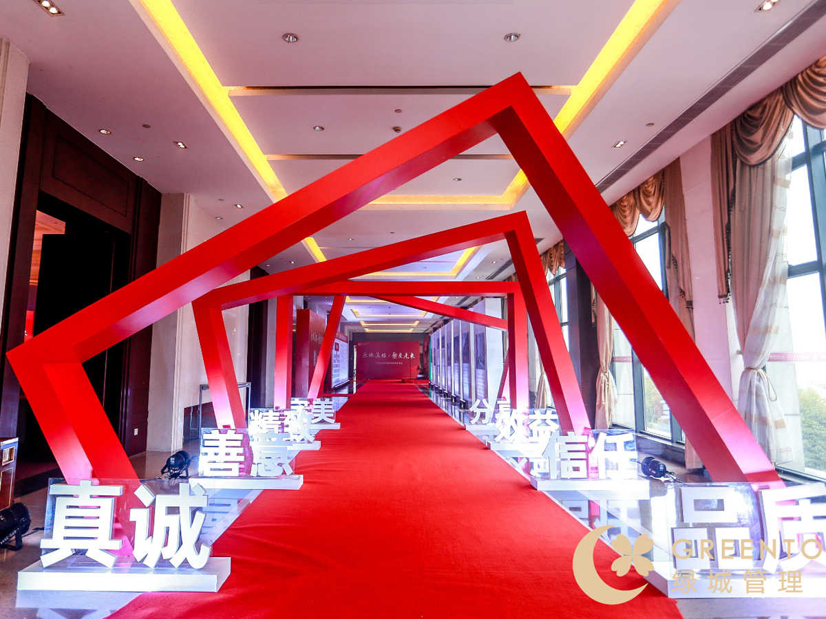 �������t̺