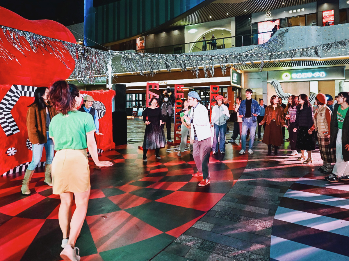 ���w�u�[��