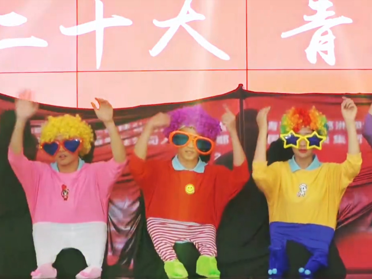 Ȥζ��Ц��С����