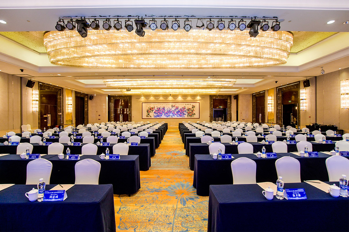 ���h�F������